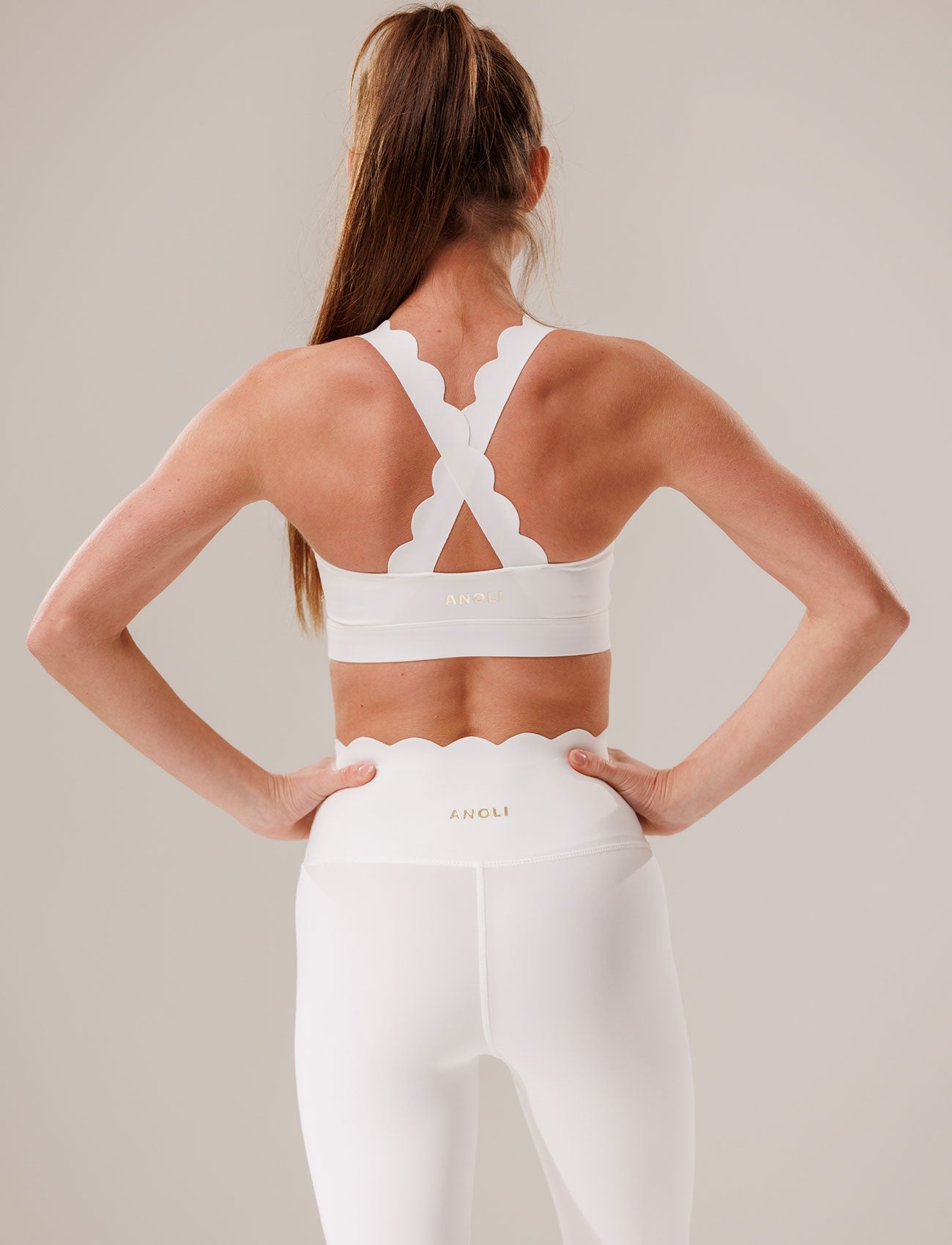 Spordirinnahoidja STELLA - white