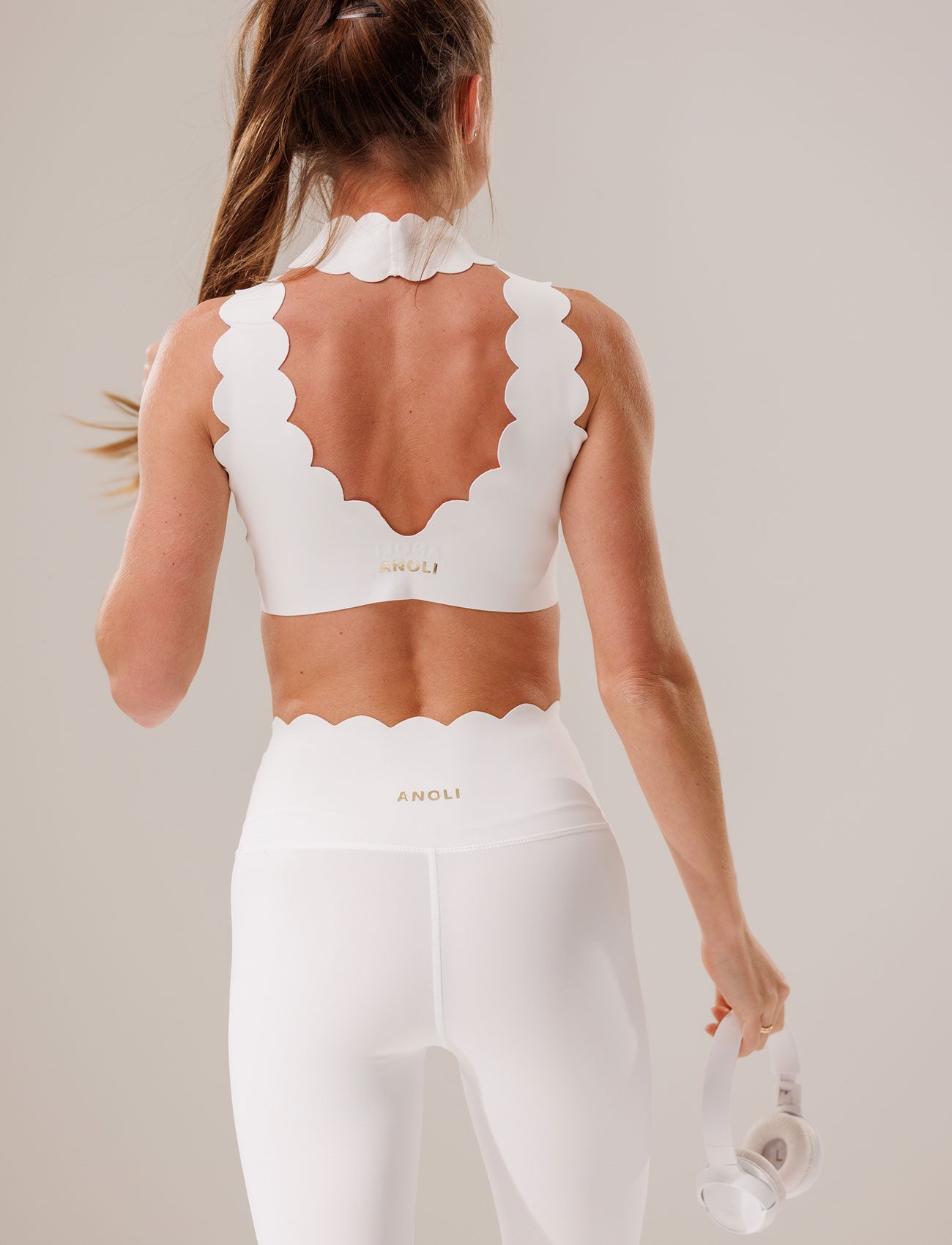 Spordirinnahoidja LIANA - white