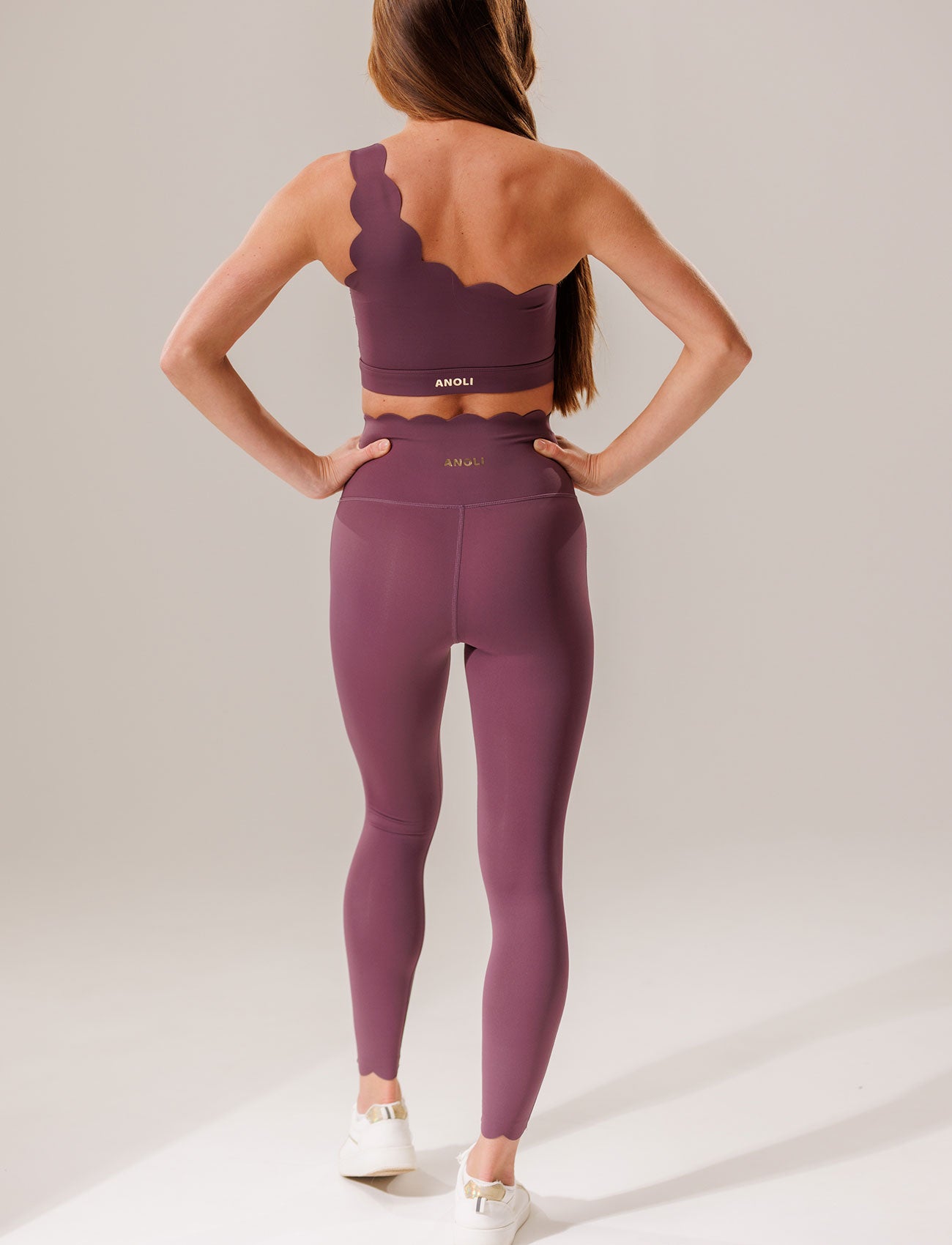 Spordirinnahoidja LAURA - purple