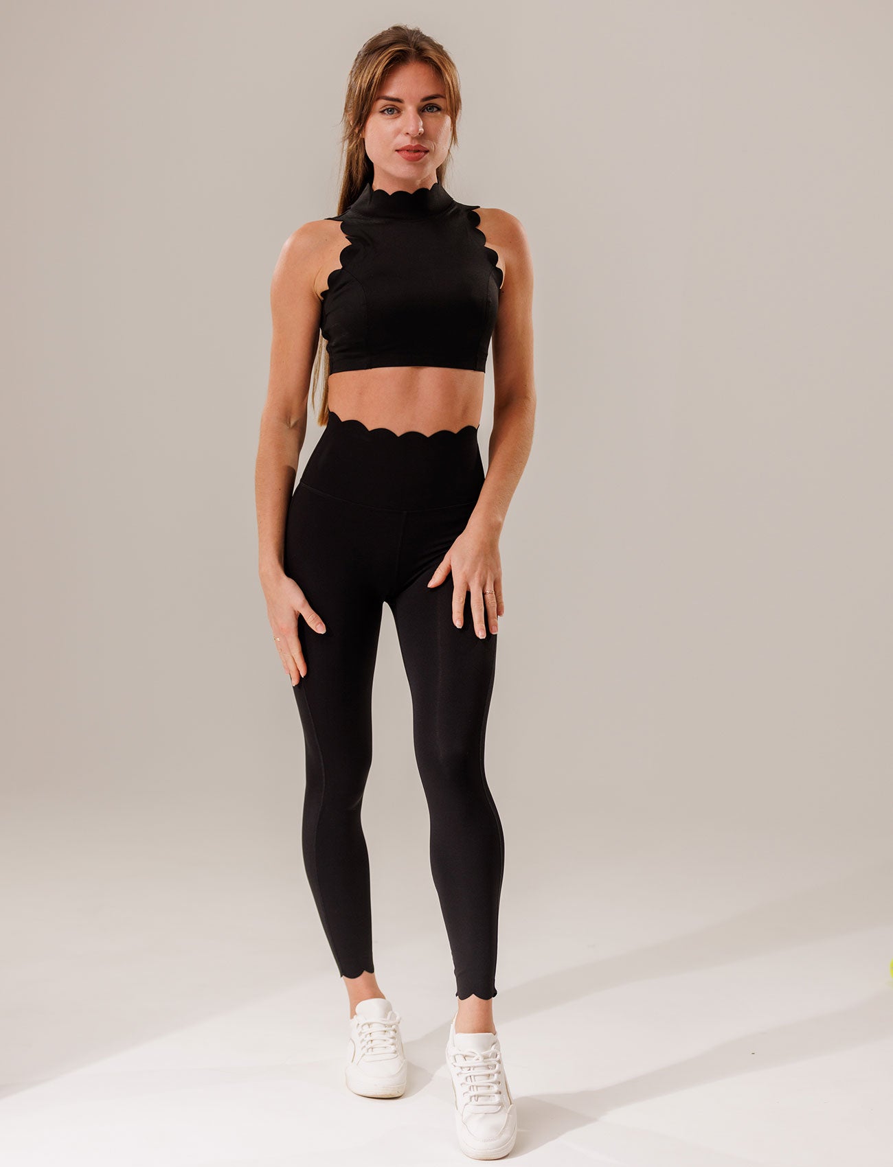 Spordirinnahoidja LIANA - black