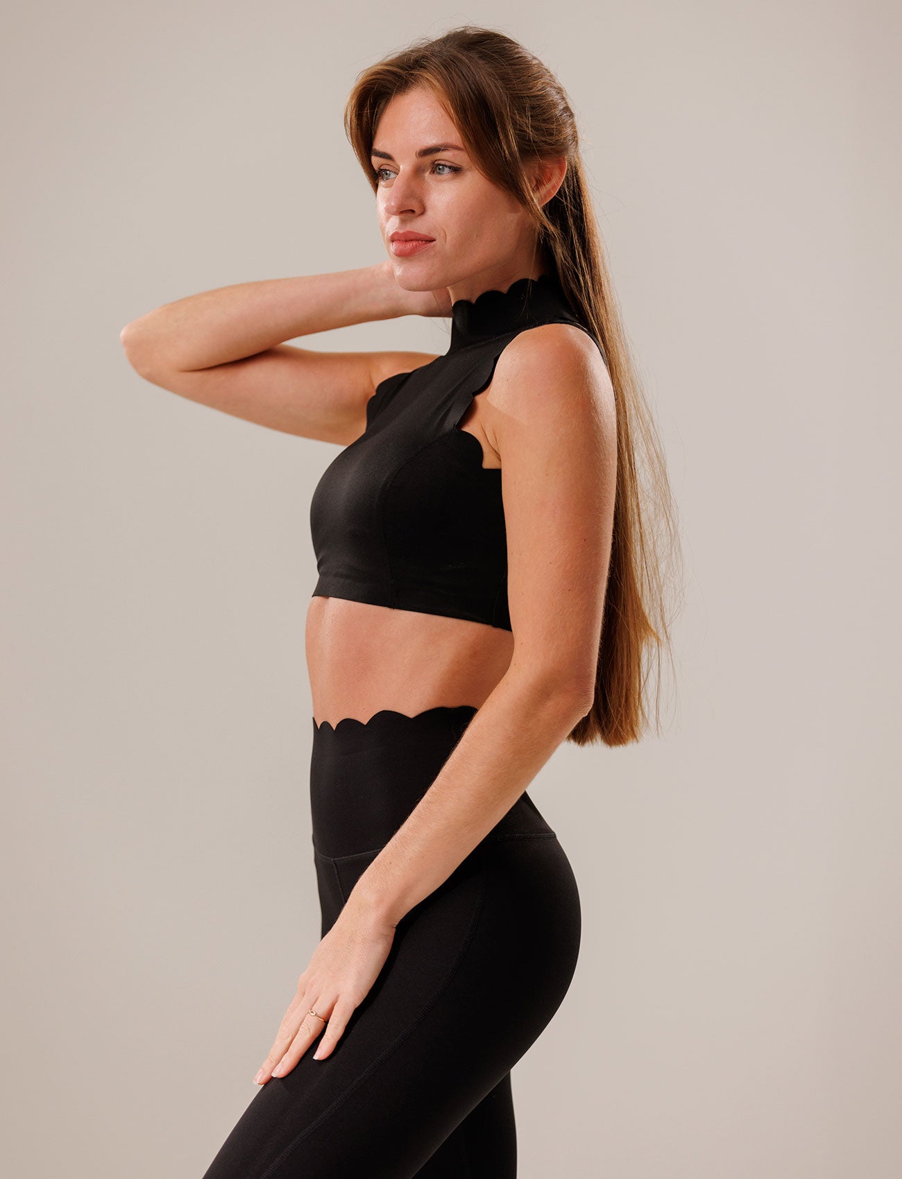 Spordirinnahoidja LIANA - black